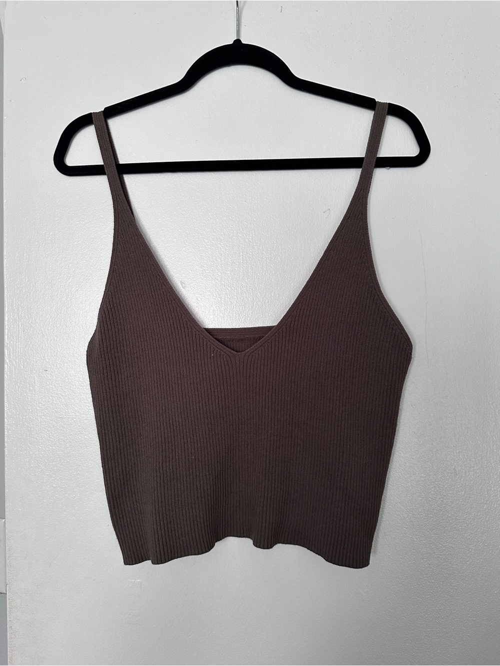 Ribbed V-Neck Cropped Tank Top - Green
